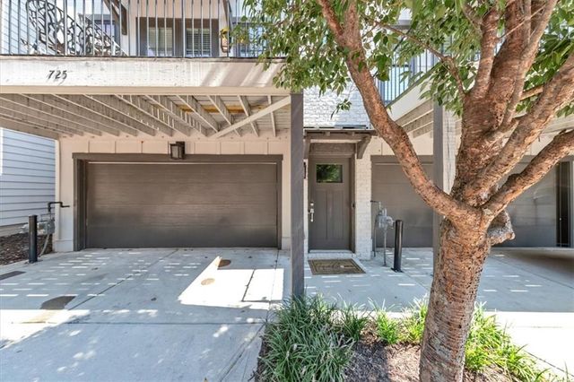725 Taylor Court NE, Atlanta, GA 30324