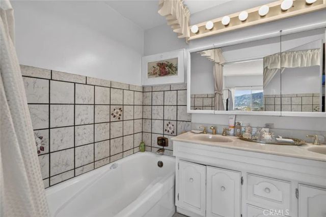 1459 Marion Dr, Glendale, CA 91205