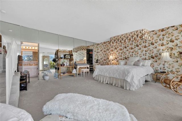 1459 Marion Dr, Glendale, CA 91205