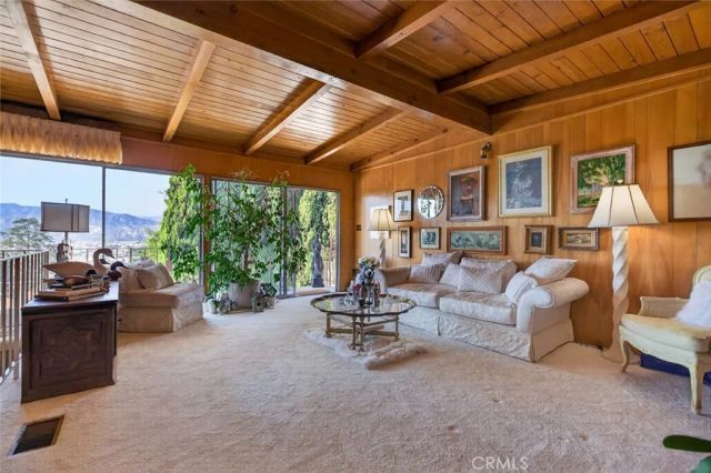 1459 Marion Dr, Glendale, CA 91205