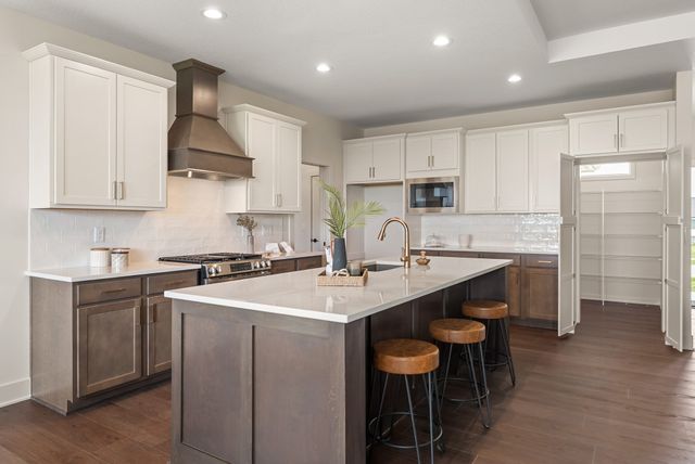 4668 180th Street, Urbandale, IA 50323