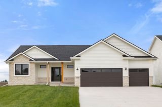 4668 180th Street, Urbandale, IA 50323
