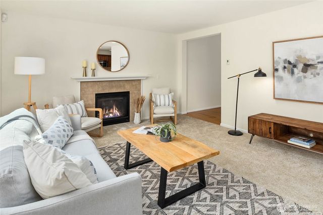 4200 166th Place SE, Bothell, WA 98012