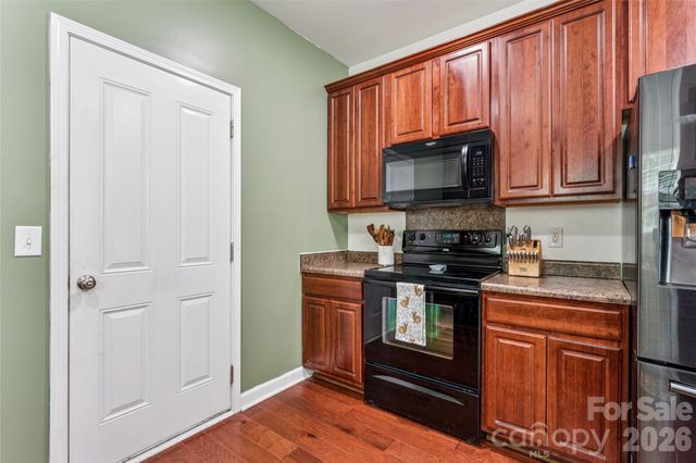 1042 Arrowhead Drive SE, Concord, NC 28025