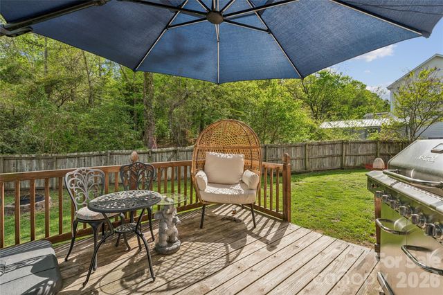 1042 Arrowhead Drive SE, Concord, NC 28025