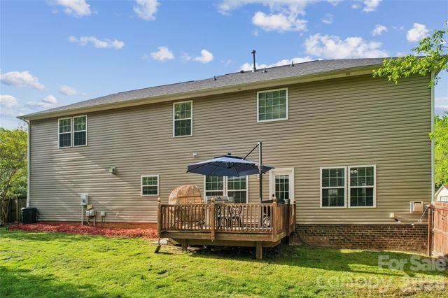 1042 Arrowhead Drive SE, Concord, NC 28025