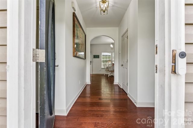 1042 Arrowhead Drive SE, Concord, NC 28025