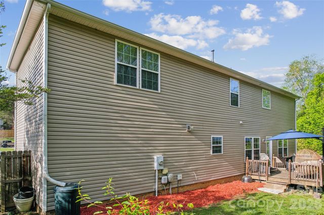 1042 Arrowhead Drive SE, Concord, NC 28025