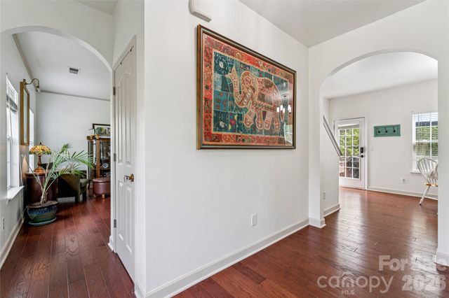 1042 Arrowhead Drive SE, Concord, NC 28025