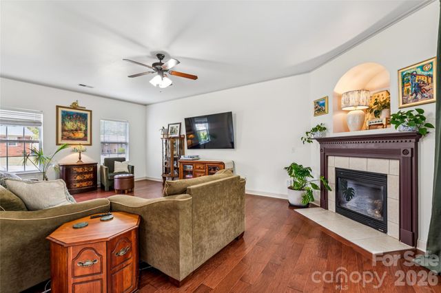 1042 Arrowhead Drive SE, Concord, NC 28025