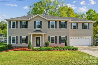 1042 Arrowhead Drive SE, Concord, NC 28025