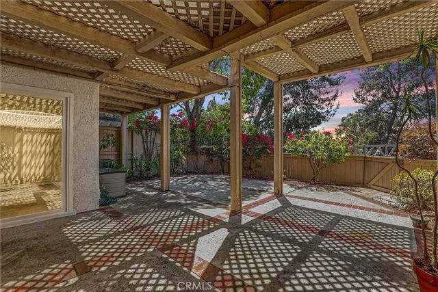 6 Shadow Hill, Laguna Hills, CA 92653