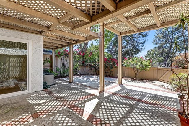 6 Shadow Hill, Laguna Hills, CA 92653