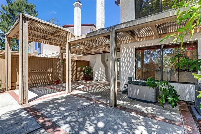 6 Shadow Hill, Laguna Hills, CA 92653