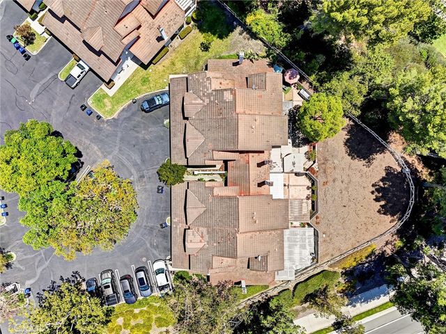 6 Shadow Hill, Laguna Hills, CA 92653