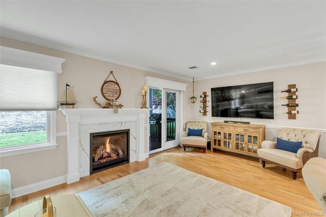 3402 Willow Pond Drive, Riverhead, NY 11901