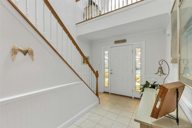 3402 Willow Pond Drive, Riverhead, NY 11901