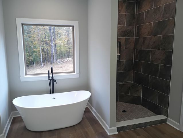 150 HAWTHORNE LN, Savannah, TN 38372