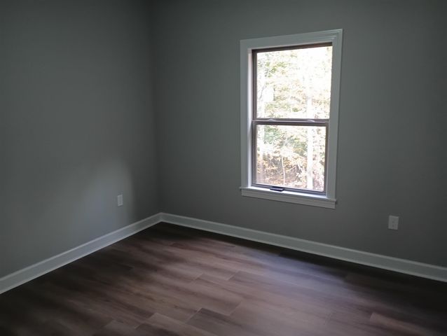 150 HAWTHORNE LN, Savannah, TN 38372