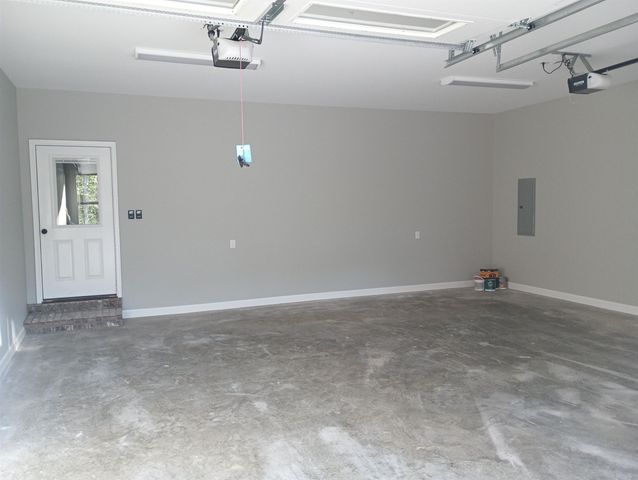 150 HAWTHORNE LN, Savannah, TN 38372