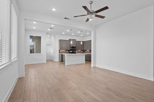 120 Red Cascade Court, Willis, TX 77318