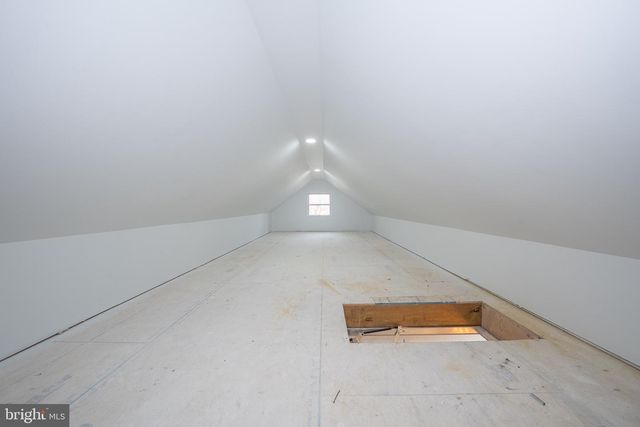 212 ARONIMINK DR, Newtown Square, PA 19073