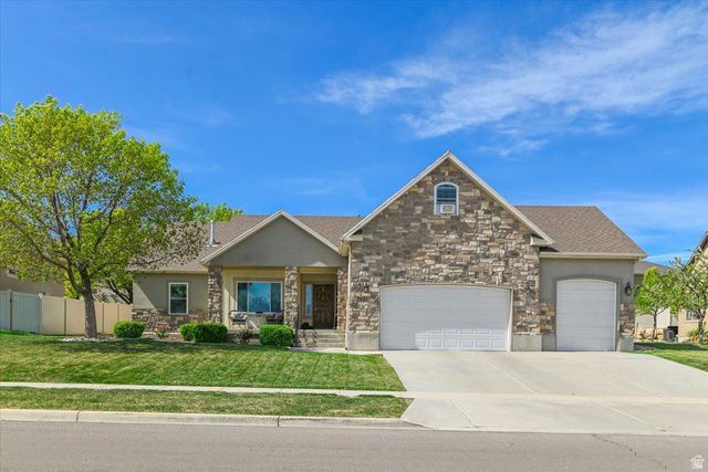 2421 S MAVERICK RD, Saratoga Springs, UT 84045