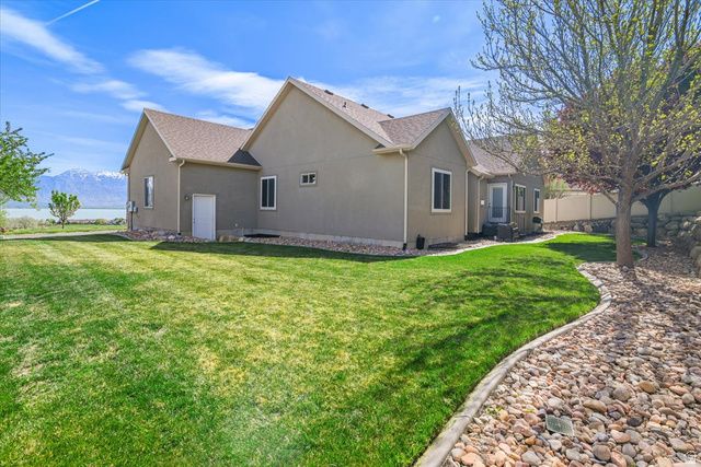 2421 S MAVERICK RD, Saratoga Springs, UT 84045
