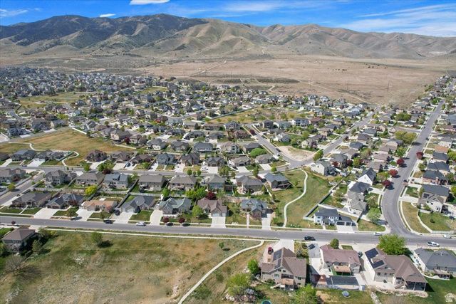 2421 S MAVERICK RD, Saratoga Springs, UT 84045