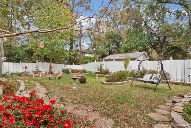 948 Elmwood Street, Shreveport, LA 71104