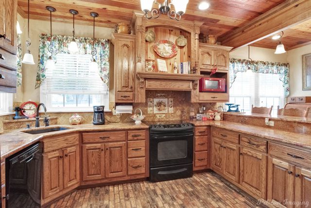 948 Elmwood Street, Shreveport, LA 71104