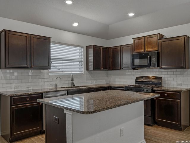 9722 MARBACH GDN, San Antonio, TX 78245
