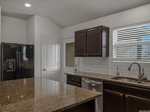 9722 MARBACH GDN, San Antonio, TX 78245