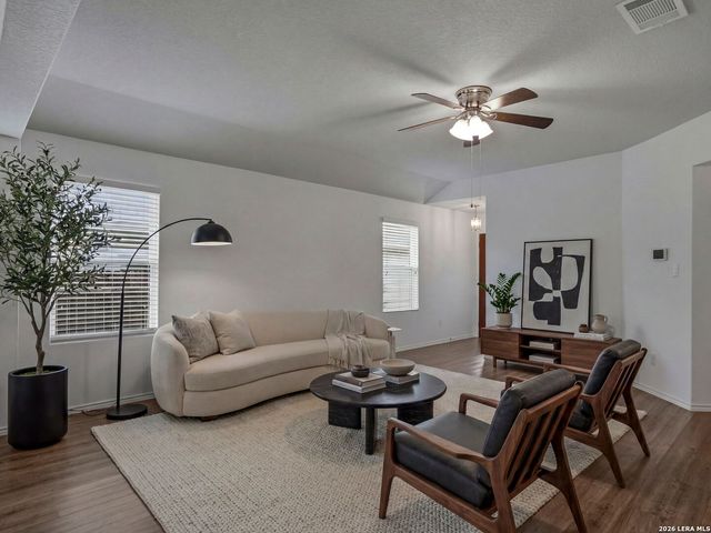 9722 MARBACH GDN, San Antonio, TX 78245