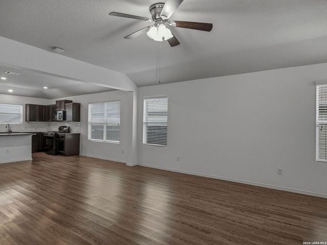 9722 MARBACH GDN, San Antonio, TX 78245
