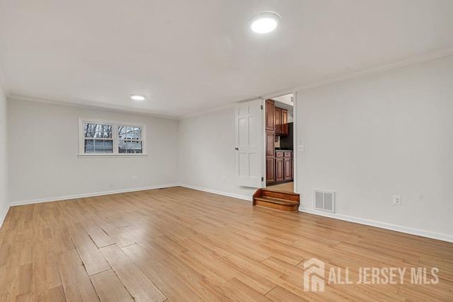 1040 Hillside Drive, North Brunswick, NJ 08902