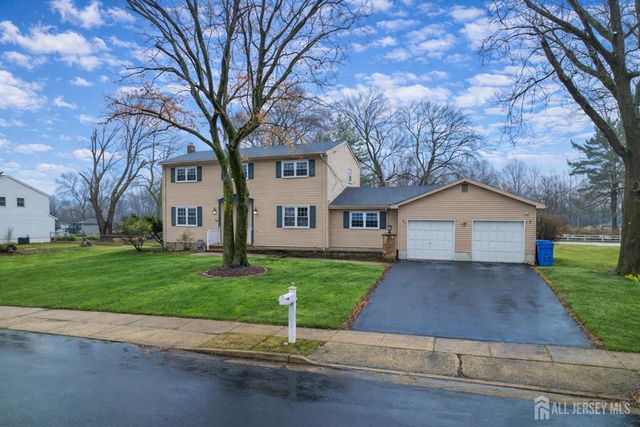 1040 Hillside Drive, North Brunswick, NJ 08902