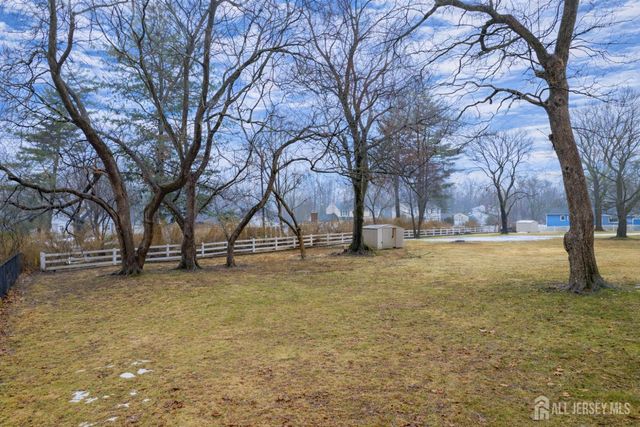 1040 Hillside Drive, North Brunswick, NJ 08902