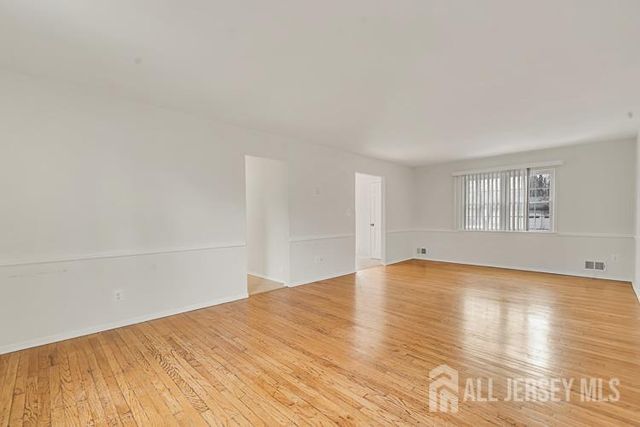 1040 Hillside Drive, North Brunswick, NJ 08902