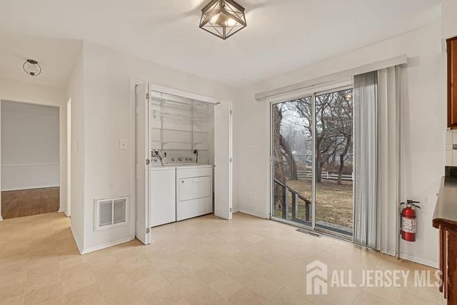 1040 Hillside Drive, North Brunswick, NJ 08902