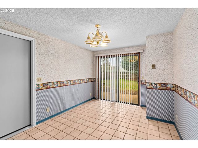 798 DRIFTWOOD Dr, Eugene, OR 97402