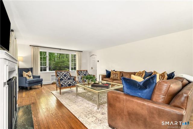 792 Smith Ridge Road, New Canaan, CT 06840