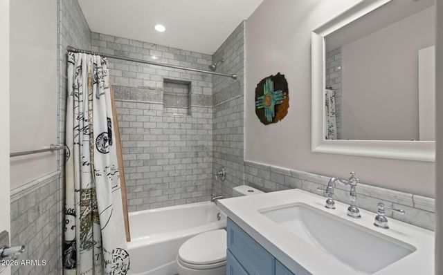 5619 N 11TH Street, Phoenix, AZ 85014