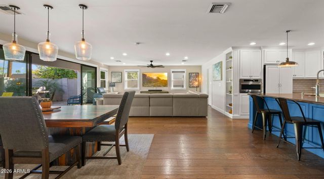 5619 N 11TH Street, Phoenix, AZ 85014