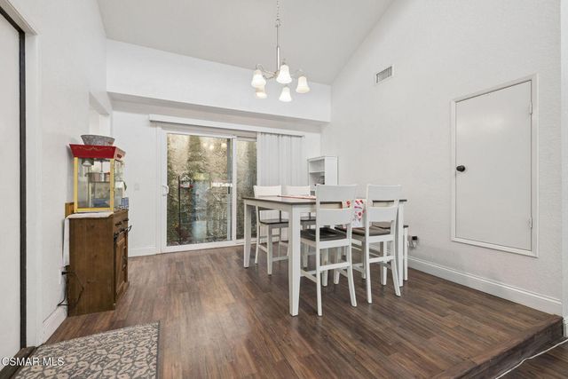 499 Sobre Colinas Place, Camarillo, CA 93012