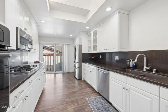 499 Sobre Colinas Place, Camarillo, CA 93012