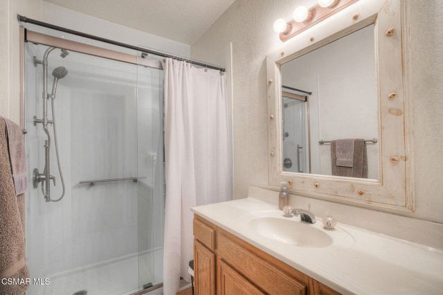 499 Sobre Colinas Place, Camarillo, CA 93012