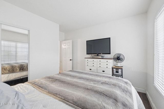 499 Sobre Colinas Place, Camarillo, CA 93012