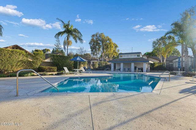 499 Sobre Colinas Place, Camarillo, CA 93012