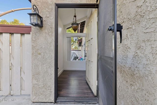 499 Sobre Colinas Place, Camarillo, CA 93012